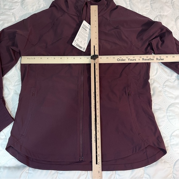 NWT! Athleta M Running Free Jacket, Purple - Picture 8 of 8
